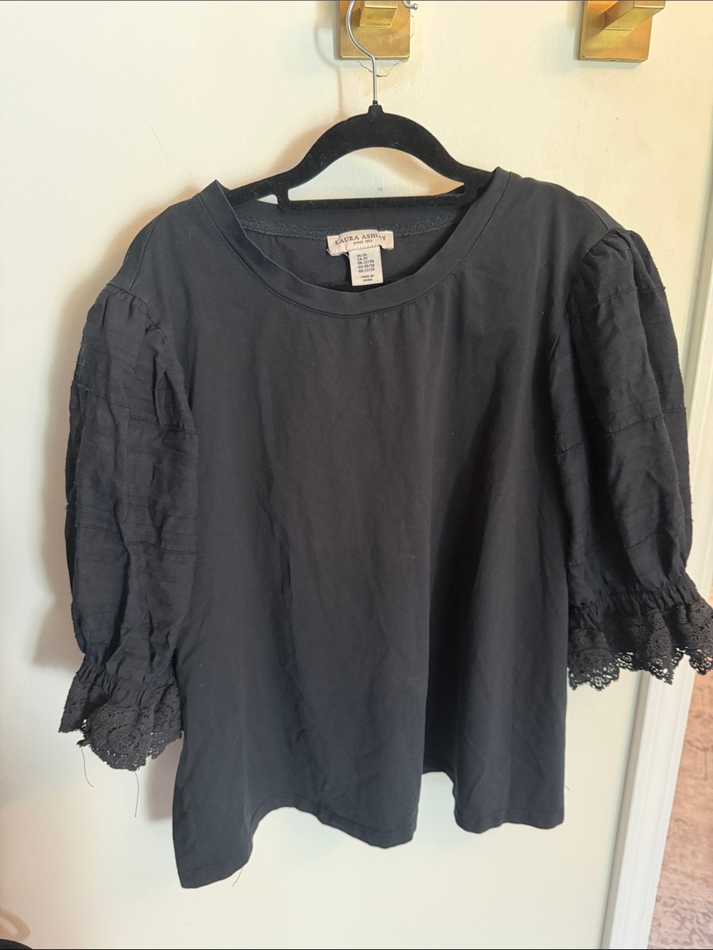Laura Ashley Black Puff-Sleeve Lace Cuff Tee